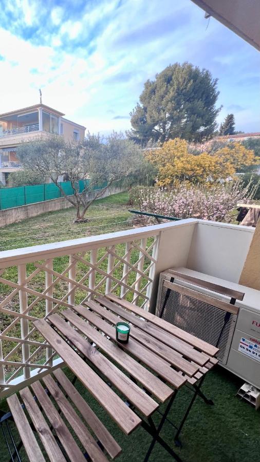 Joli T2 Proche Plage Et Parking Prive Bandol Kültér fotó